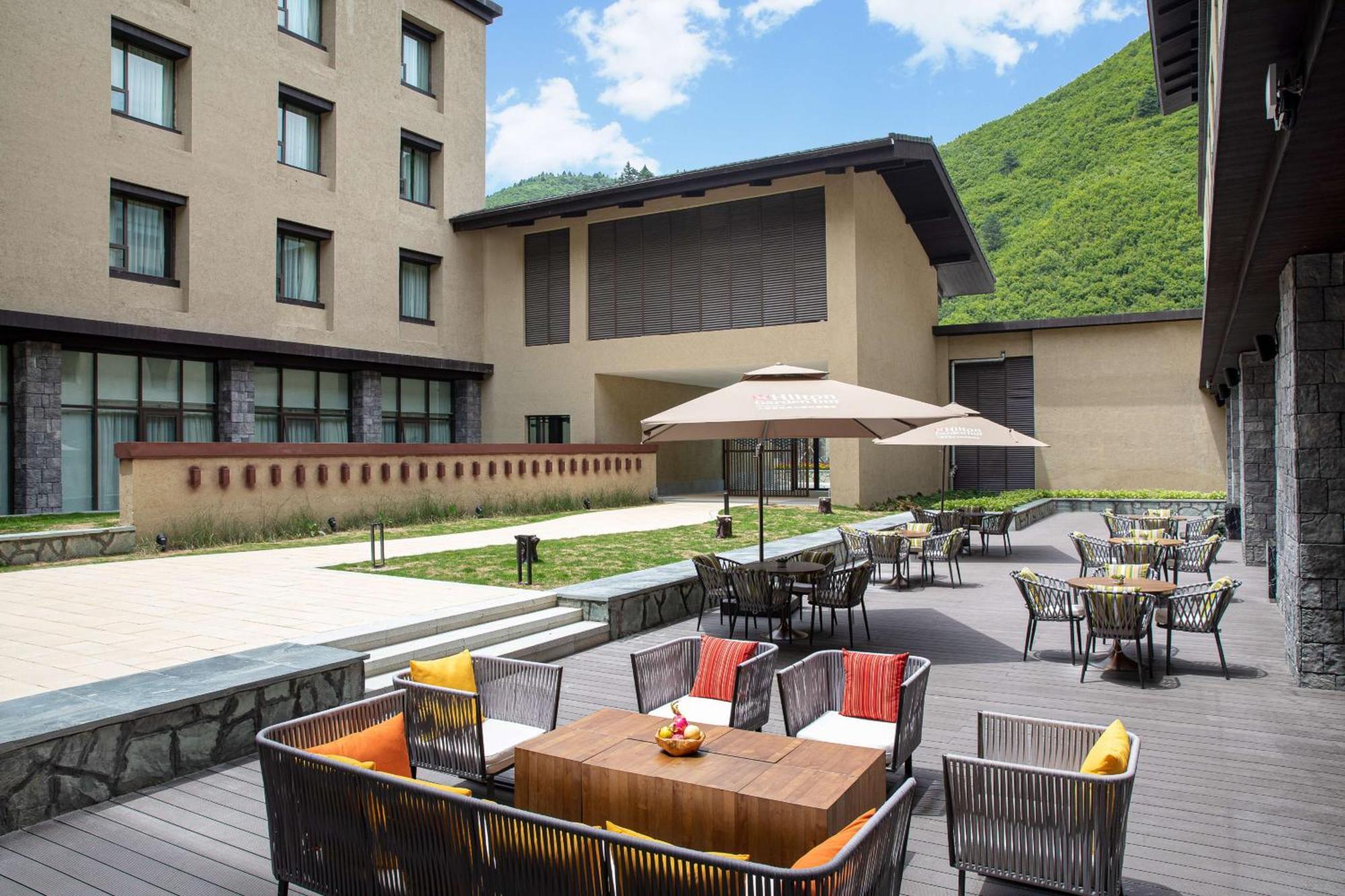 Hilton Garden Inn Jiuzhaigou Exterior foto